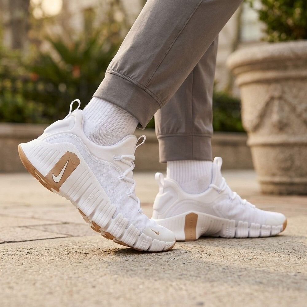 Men's Size 8 - Nike Free Metcon 6 White/Gum Light Brown/Hemp FJ7127-105 (No Lid)